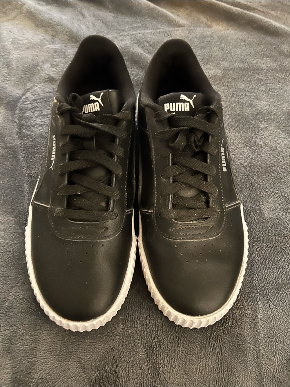 Puma Ladies Black Sneakers with White Sole Size 7.5 Light Use. Carina L. Good Co